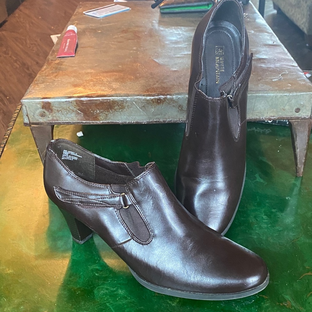 White Mountain Dark Brown Vegan Leather Mid Heel Slip-On Ankle Booties